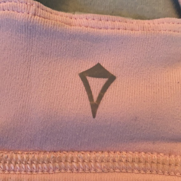 Ivivva reversible sports bra - Picture 7 of 8